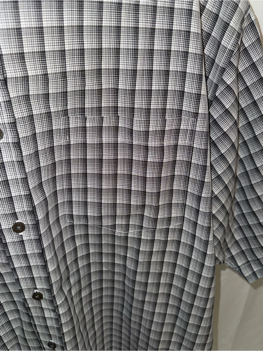 Men's Bugatchi Uono Short-Sleeve Black/White Plaid Button-Up Shirt - Size Large